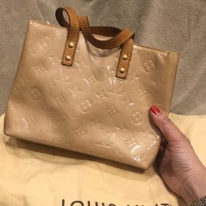 Louis Vuitton Beige Monogram Vernis- Authentic!!!